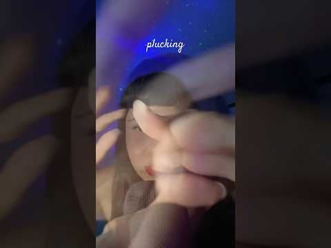 ASMR Puxando Sua Insônia 😴✨ Você Vai Relaxar #asmr #shorts
