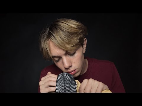 ASMR For Sleepy Heads... (TAPPING) (NO TALKING)...