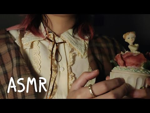 Asmr caseiro - Mouth sounds, hand movements, tapping em objetos aleatórios