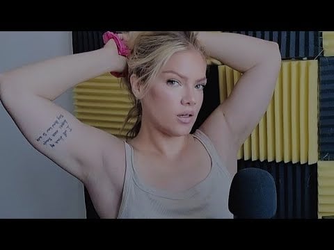 ASMR ITA 💄 Make-Up, Whisper & Una Riflessione Che Non È Così Leggera | Il Salotto del Venerdì