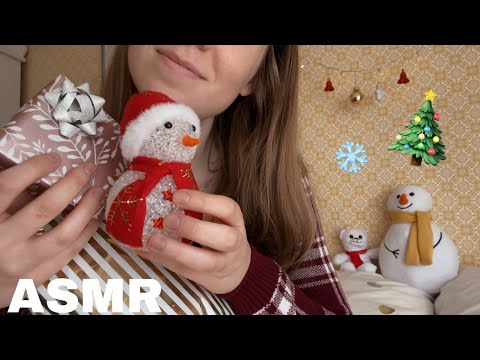 ASMR Christmas Themed Triggers!🎅🏼🎄