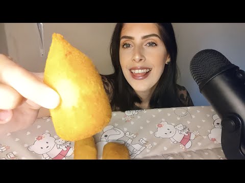 ASMR MUKBANG - Comendo Coxinha e Risoles com Katchup 🤌🏻 #asmr #mouthsounds  #mukbang