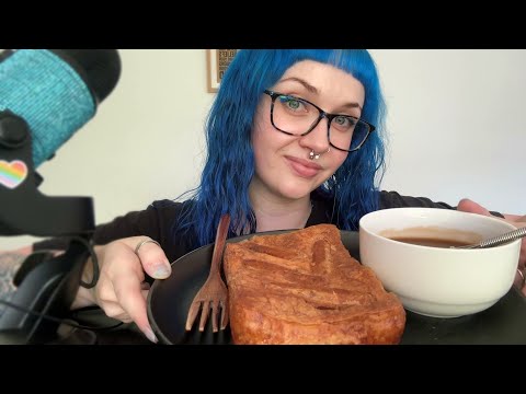 ASMR Eating Toad In The Hole (Sausage, Yorkshire Pudding & Gravy) 🐸