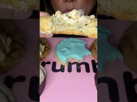 BLUEBERRY COOKIE OR MUFFIN? #asmr #cookies #food