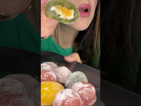 These Mochi Sounds are ADDICTING 😳🍡#mochiasmr #mochi #stickysounds #brainmelting #chewysounds #fyp