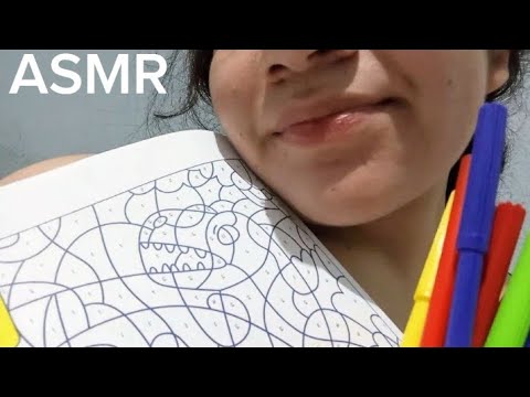 ASMR ~ PINTANDO Y SUSURROS 🖍️🙂‍↕️