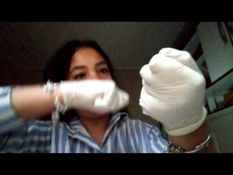 ASMR Propless: Médica trocando seu curativo, fazendo exames, anotações, medicações, usando luvas 🧤🌙