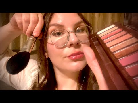 ASMR Doing your makeup role play💄( Subtle mouth sounds)  