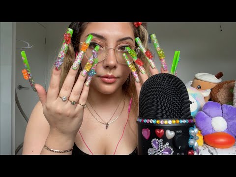 ASMR Nail Tapping & Clacking 💗💚 | Whispered