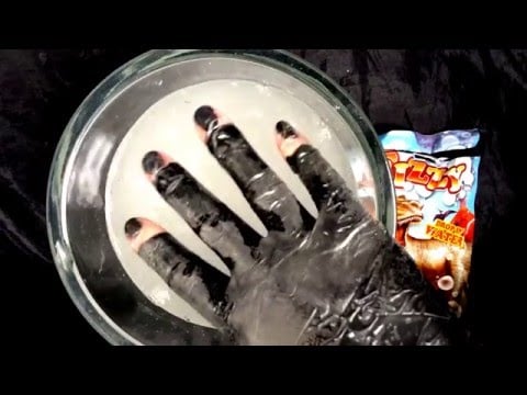 Hatching a baby🍼 Dino💭 using LATEX gloves Top gloves👐 LAYERING [[ASMR]]