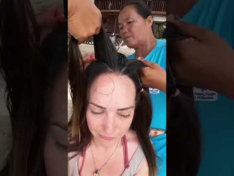 Dos mujeres trenzan mi cabello #beach #hairstyle #hair #travel
