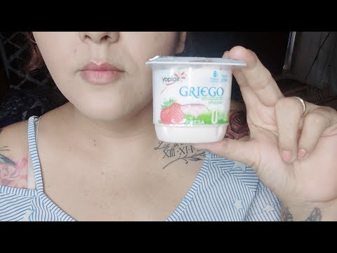 ASMR Lamiendo yogurth griego 👅💦😋 🥭
