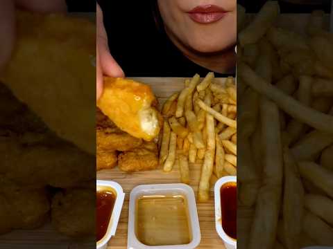 McDonald’s crispy chicken nuggets #asmr #mcdonalds #chicken #food