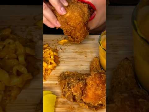 Popeyes Extreme Crunch #shorts #asmr #chicken #popeyes