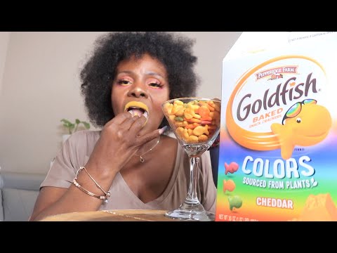 FAMILY SIZE RAINBOW GOLDFISH ASMR EATING SOUNDS