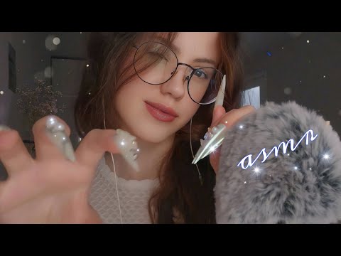 Пытаюсь сделать АСМР длинными ногтями / скрэтчинг по микро, звуки рта и др 