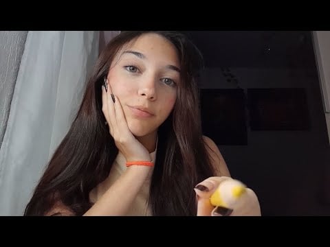 ASMR MENINA INTELIGENTE TE CONTANDO CURIOSIDADES📚📚