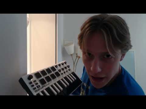 1 MINUTE WRITING A SONG FOR YOU