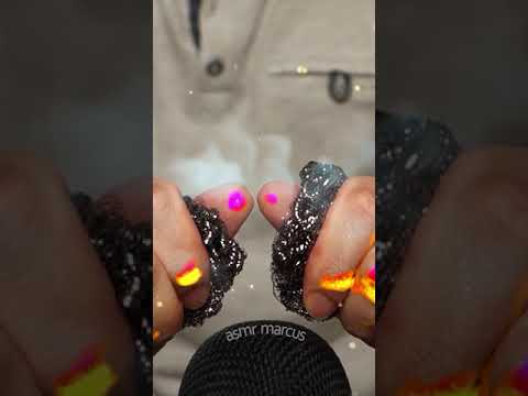 ASMR Scrunchy Crinkly Metal Balls #short