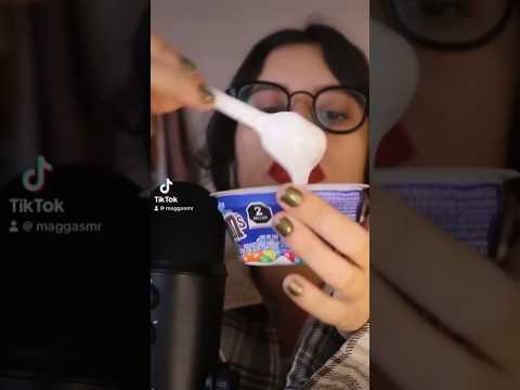 #yogurt #asmr #asmrespañol #mouthsounds #eatingsounds