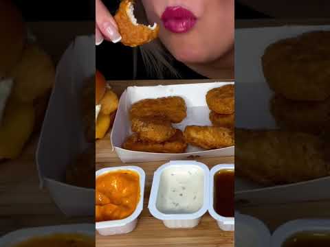 McDonald’s Chicken Nuggets Drenched In Honey! 😱#asmr #shorts  #ytshorts #mcdonalds