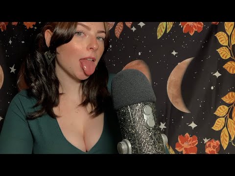 ASMR - Mouth Sounds 😘❤️