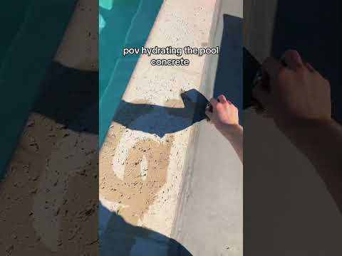 hydrating the pool concrete asmr, cleaning sounds in public #asmr #oddlysatisfying #fyp #cleaning