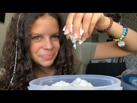 [ASMR] playing with kinetic sand🏖
