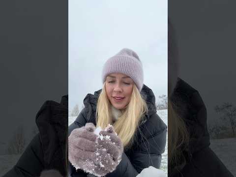 First snow of the season. ⛄️❄️ #snow #winter #asmr #snowman