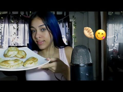 ASMR COMIENDO EMPANADAS Y EXPONIENDO MI VIDA PERSONAL 