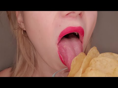 ASMR Watch me Eating Chips