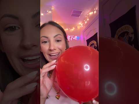 keepy uppy balloon! 🎈 #asmr #bluey