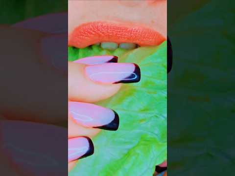 Crazy crunchy lettuce 🥬 바삭 먹방 #asmr #eatingsounds #먹방 #lettuce #satisfying