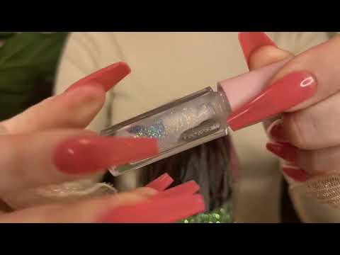 *one minute asmr* lip gloss on mic (no talking)