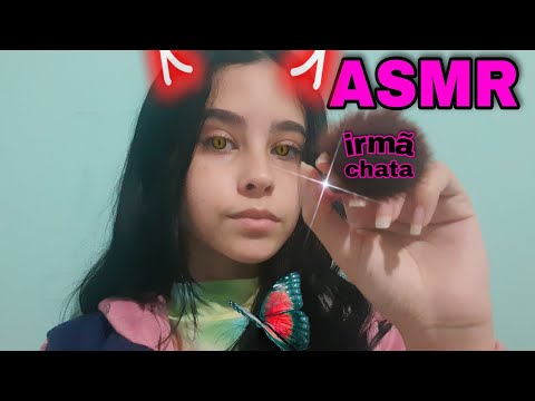 ASMR IRMÃ MAIS VELHA FAZENDO A MAQUIANGEM DELA FAVORITA EM VOCÊ