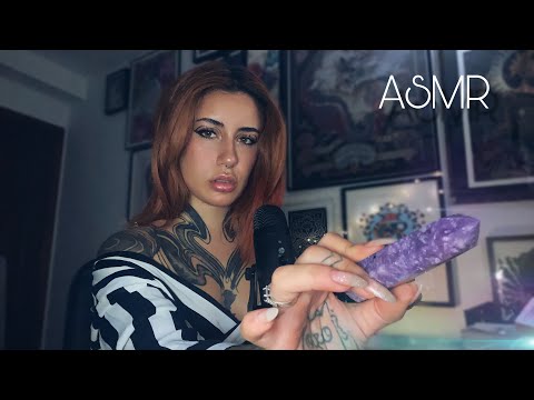 ASMR: Sonidos en el Micrófono con Objetos Variados y Susurros Serenos