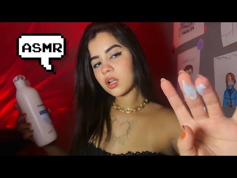 ASMR - MELHOR AMIGA DA SUA NAMORADA FAZENDO MASSAGEM RELAXANTE EM VOCÊ