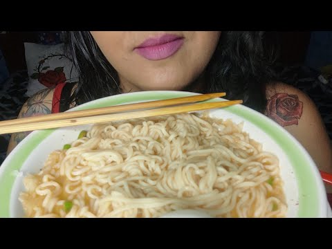 ASMR Comiendo ramen/ sopa instantánea, deliciosa