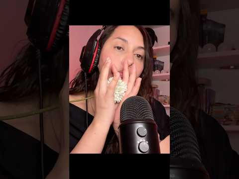 Este sonido 🤤🌸 #asmr #tingles #mouthwhisper #relax #asmrcommunity #love #youtubeshorts