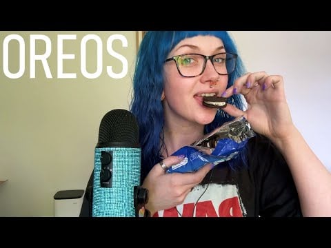 ASMR Eating LIMITED EDITION Vanilla Latte Oreo Cookie Taste Test ☕