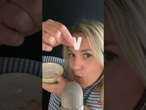 ASMR FR / Mots déclencheurs avec la lettre V #asmrfr #shortsasmr #asmr