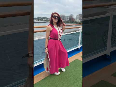 Public Bubble Gum snaps and pops 💋🚢#bubblegum #chewinggum #blowingbubblegum