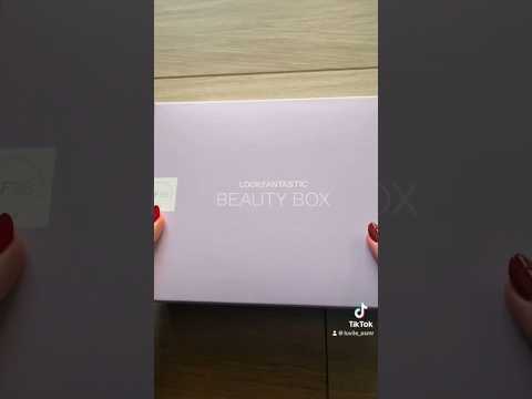 Mystery box unboxing (asmr ita) no talking