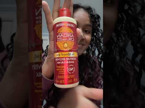 Curly hair routine 👩✨ #curlyhair #routine #hairroutine #asmr