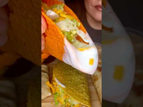 TACO BELL NACHO CHEESE CRUNCHY TACOS #asmr #tacos #food #foodies #mukbang #eatingshow