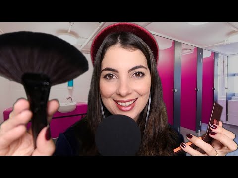 ASMR   AMIGA POPULAR FAZ SUA MAKE NO BANHEIRO DA ESCOLA