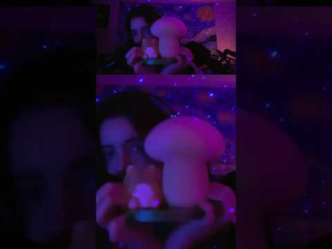 🐱ASMR| Relax with soft plastic tapping on mushroom nightlight 🍄✨