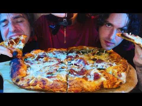 SPICY TRUFFLE HOT HONEY PIZZA * ASMR NO TALKING * | Nomnomsammieboy