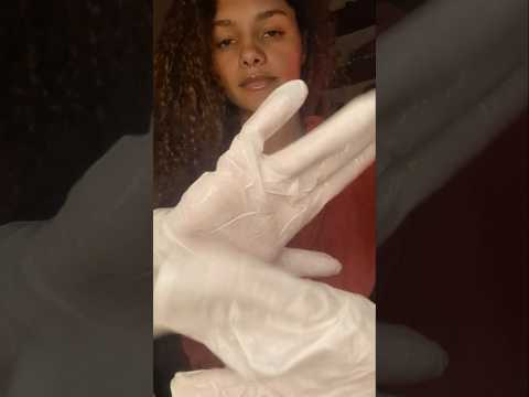ASMR • Qual som de luva te agrada mais? 🤔😴 #shortvideo