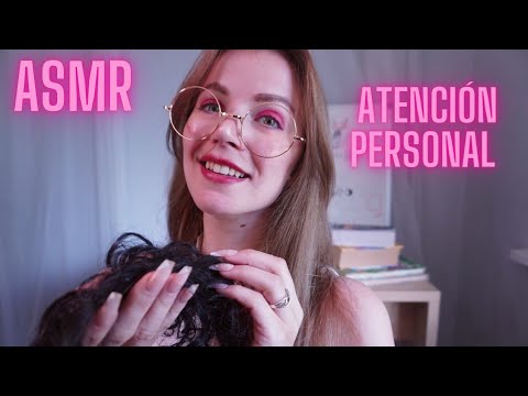 ASMR CHICA DE TU CLASE JUEGA CON TU PELO Y TE CUENTA CHISMES